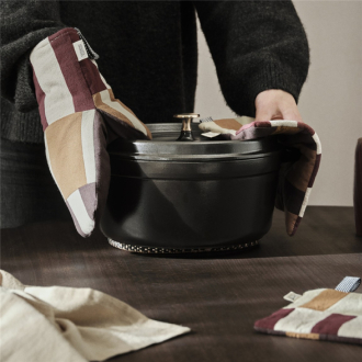 FERM LIVING Section Ofenhandschuh Patchwork